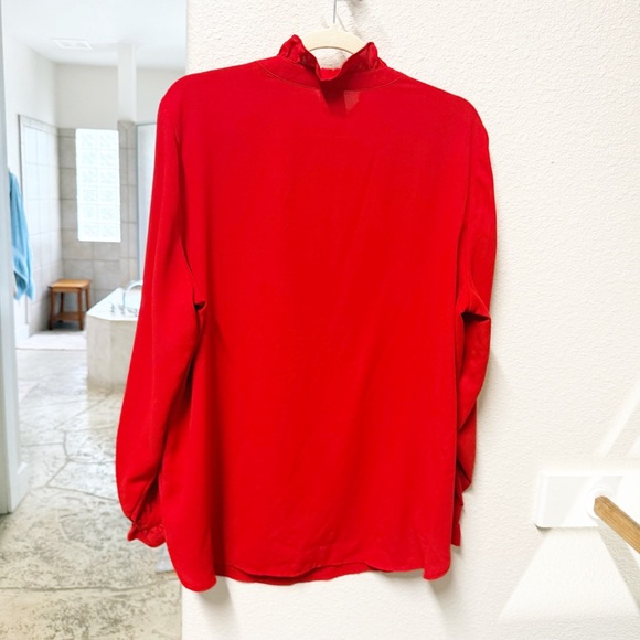 Anne Klein Vibrant Red Ruffled Blouse 0X Plus - Picture 4 of 4